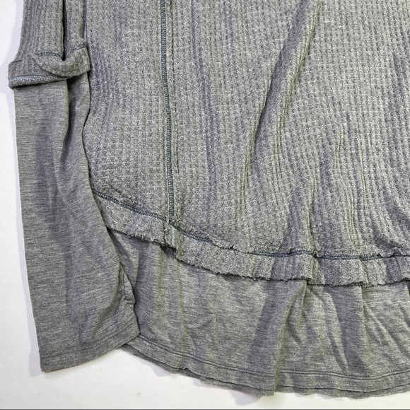 We The Free Gray Oversized Waffle Long Sleeve Size Small - Picture 9 of 13